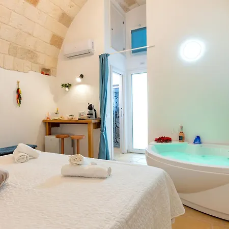 Le Perle Di Ba - With Jacuzzi In Polignano Polignano a Mare