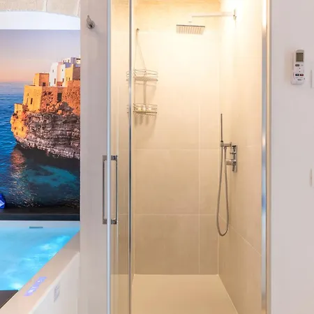 Le Perle Di Ba - With Jacuzzi In Polignano 滨海波利尼亚诺