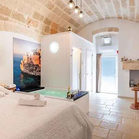Le Perle Di Ba - With Jacuzzi In Polignano 3* 滨海波利尼亚诺