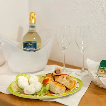 Le Perle Di Ba - With Jacuzzi In Polignano 3* 滨海波利尼亚诺