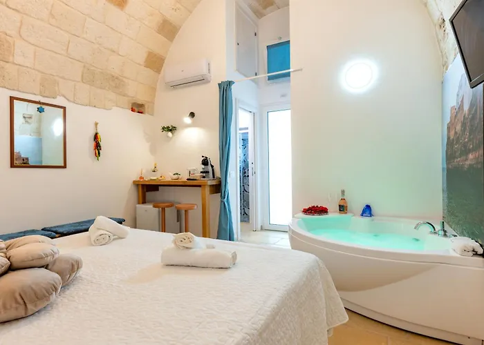 Le Perle Di Ba - With Jacuzzi In Polignano ポリニャーノ・ア・マーレ